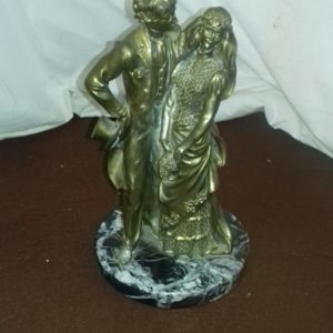 Statua di sposi
