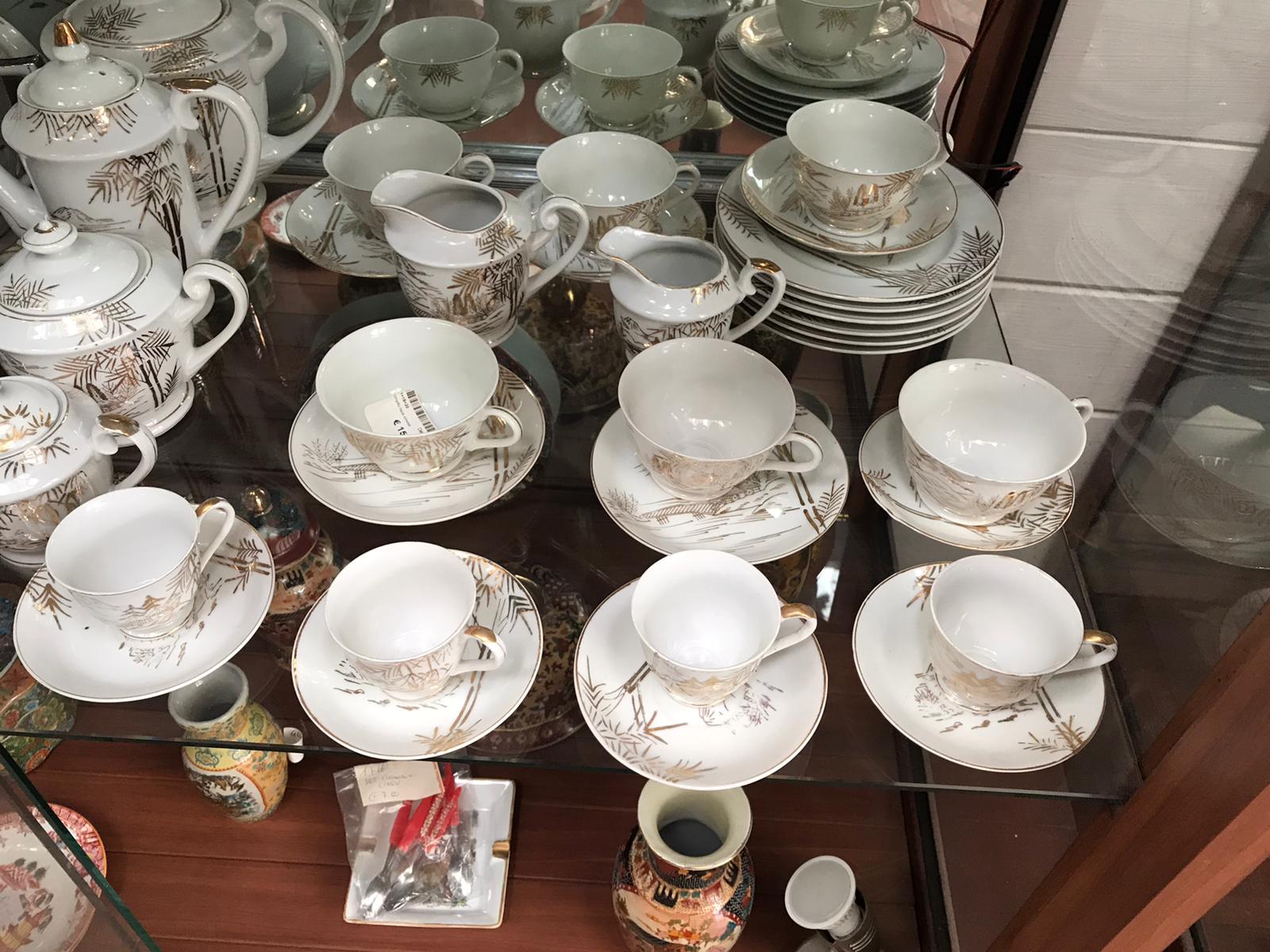 Servizio da tè in porcellana bianco ,oro e argento - La Casa dell'Usato  Napoli